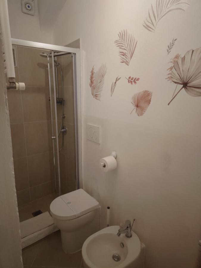 Guazzo Apartment - Self Check-In Parma Exteriör bild